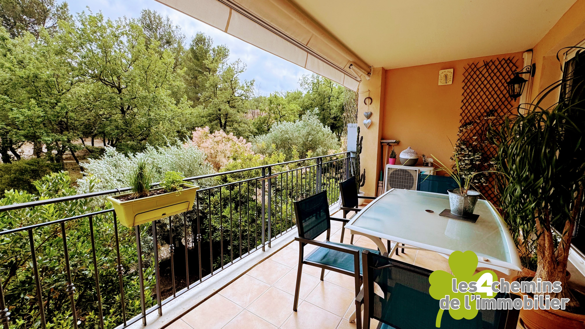 A vendre Appartement 3 pièces avec terrasse, 2 places de par