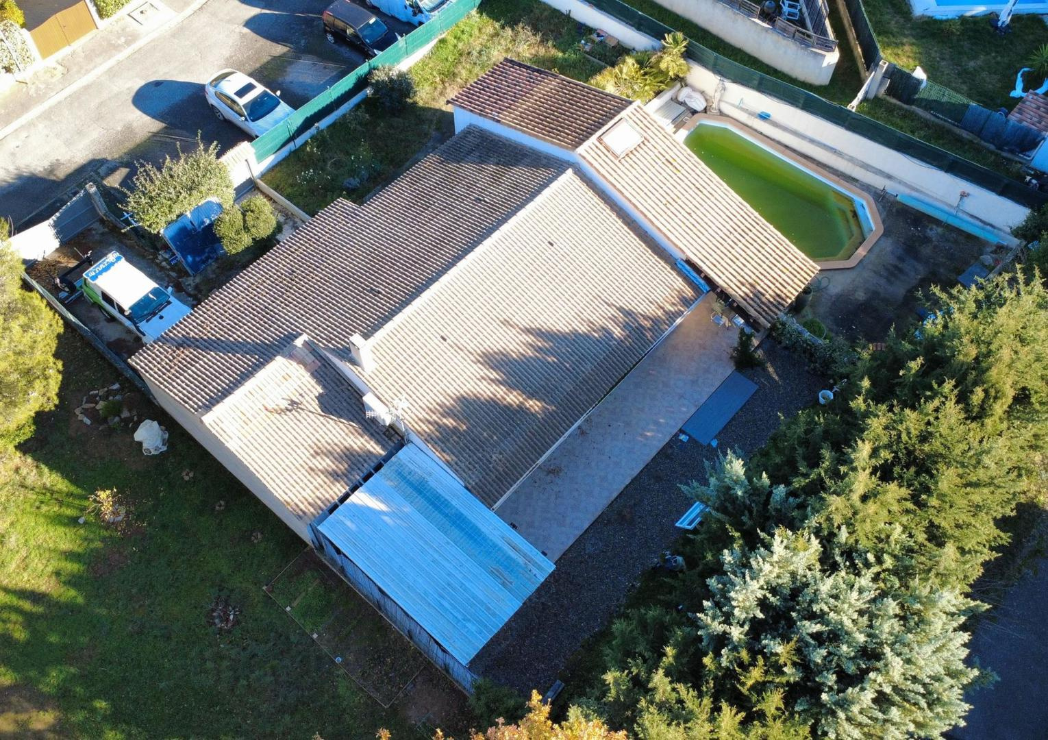 Maison familiale avec piscine à Trets