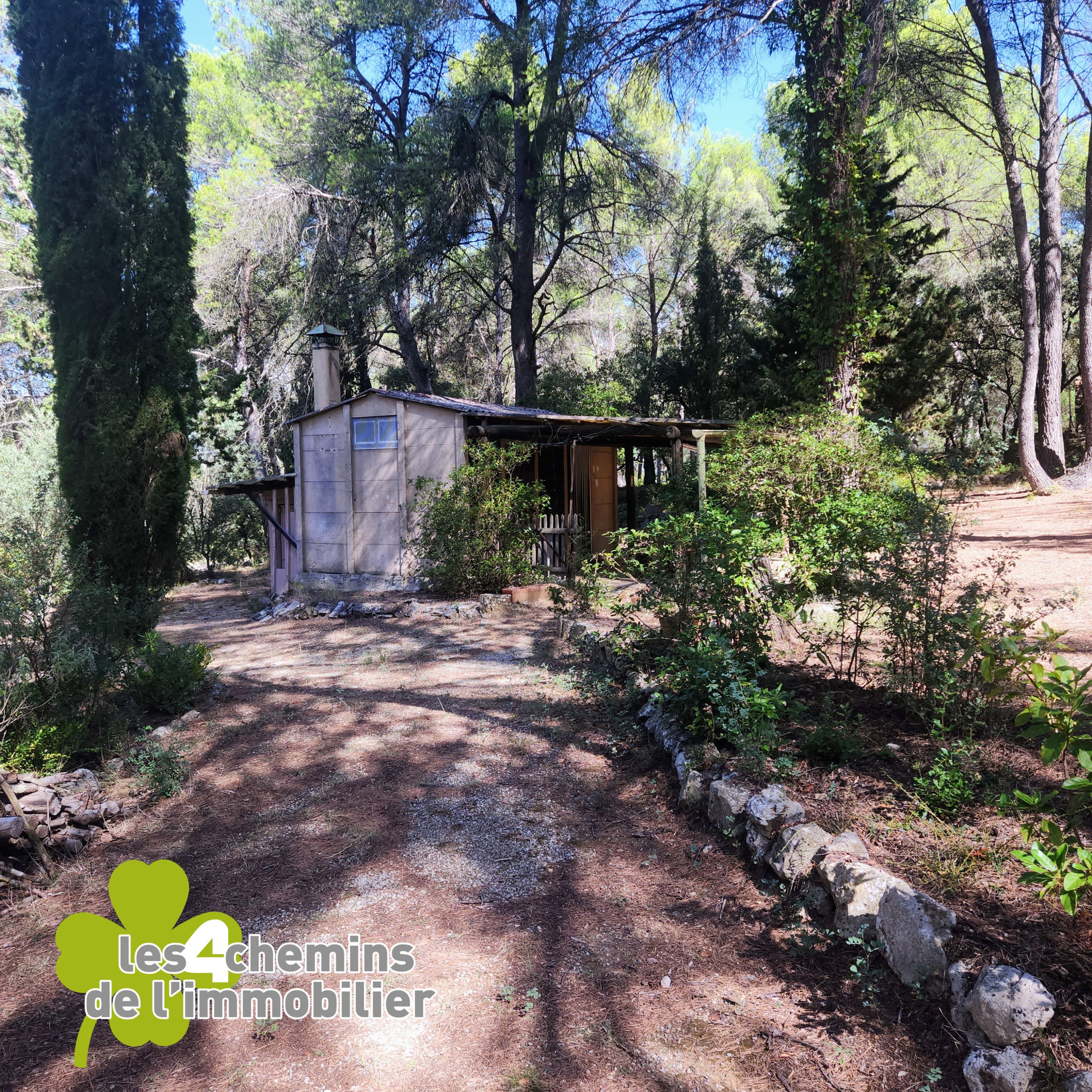 A vendre Cabanon 16,40 m2 sur 7138 m2