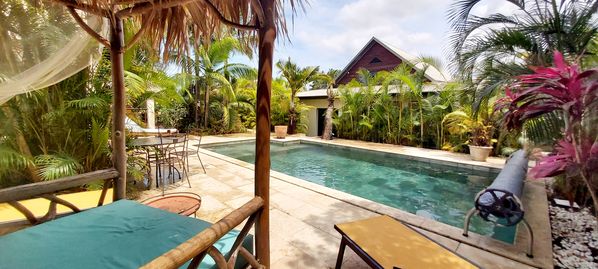 A vendre villa 5 pièces d'environ 210 m2, parcelle de 688 m2